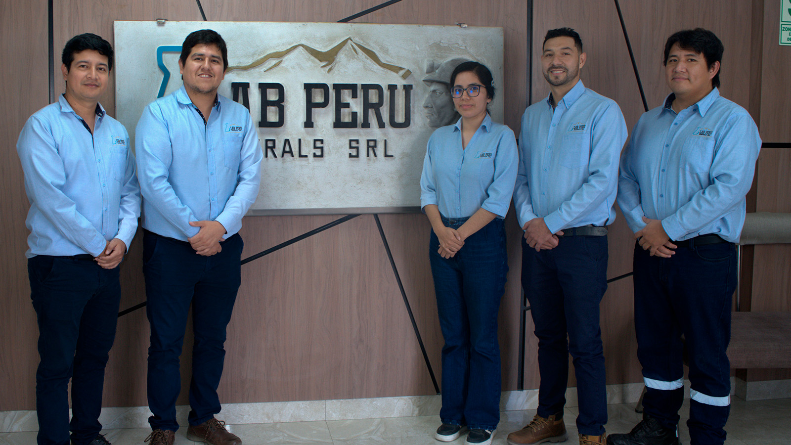 Inicio | Lab Perú Minerals